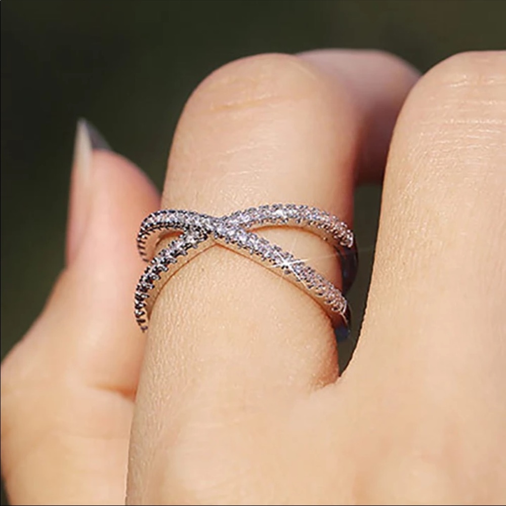 New Women’s 925 Sterling Silver Diamond Ring - Picture 6 of 6